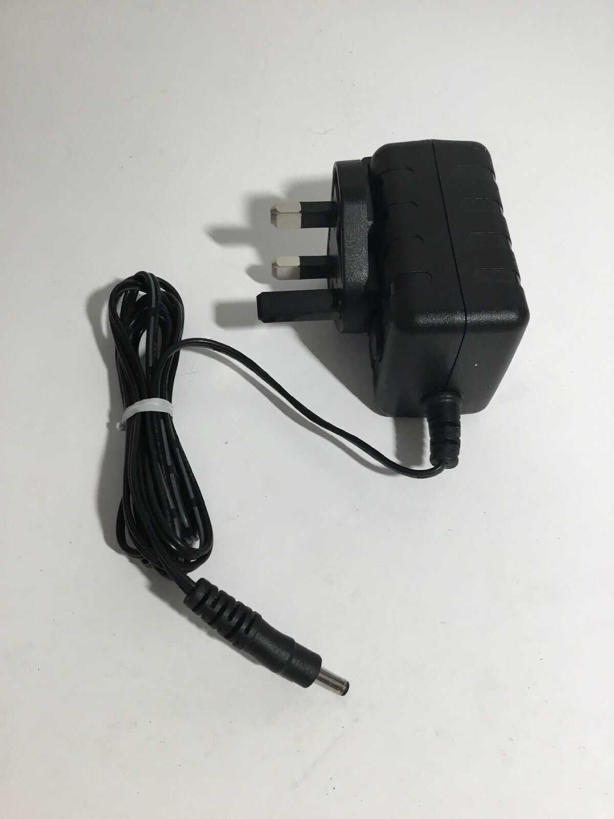 NEW D-LINK WA-18Q12R 12V 1.5A AC-DC Switching Adapter CHARGER